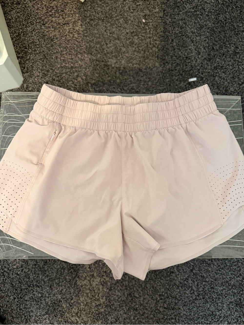 Athleta Hustle 3 inch short